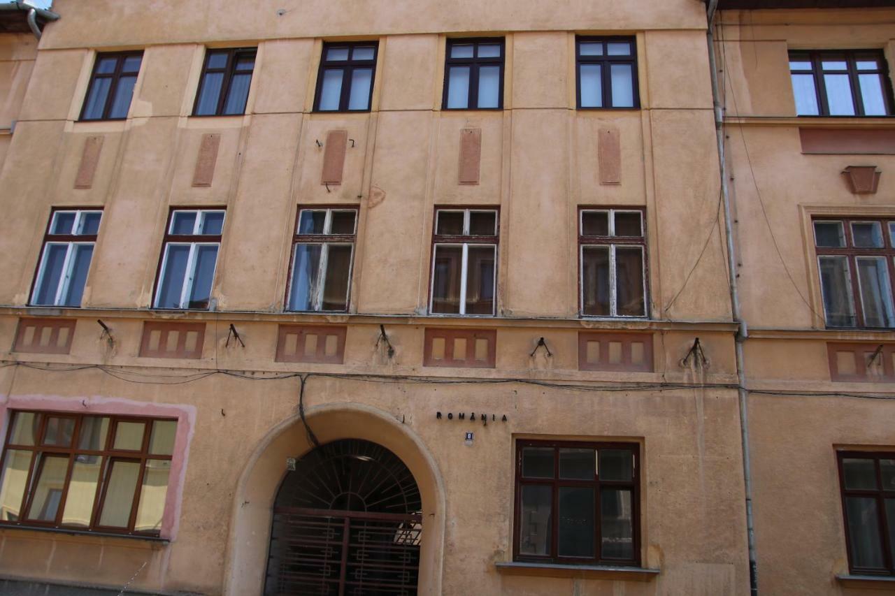 Emerald Old Town Apartment *